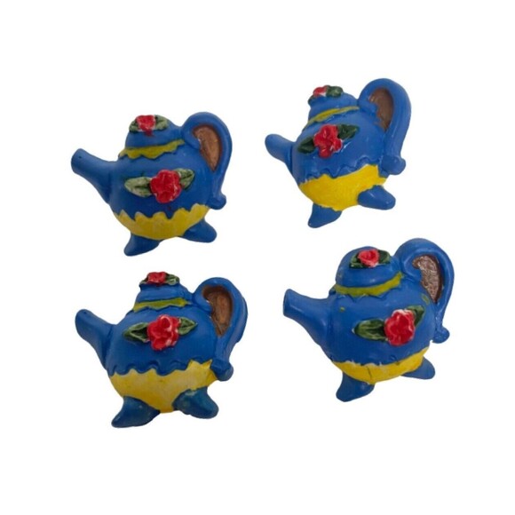 Shank Two hole Novelty Hand Painted Buttons lot of 14 Flowers Tea Pot Polar Bear - Picture 5 of 15